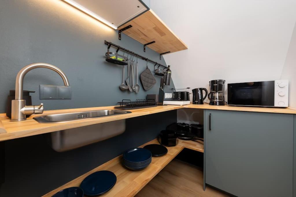Apartment Terrassen-wohnung Am Goerlitzer Park In Kreuzberg