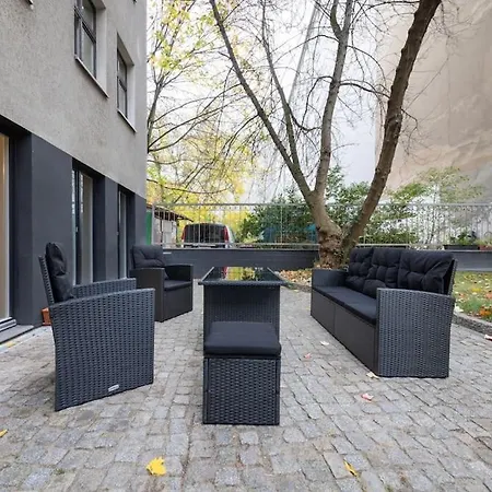 Terrassen-Wohnung Am Goerlitzer Park In Kreuzberg Berlin Exterior photo